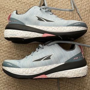 Altra Womens Paradigm 4.5 Athletic Running Shoes Light Blue/Pink Size 8 EUC